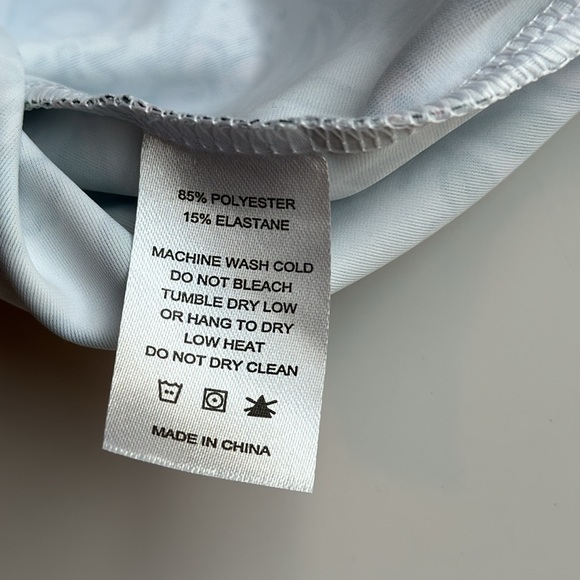 The Eliza Top - French Lily tunic from Smith & Quinn size S wrinkle free!! - Picture 10 of 10